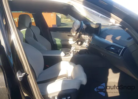 2022 BMW M5 from USA, damaged, VIN WBS83CH06NCK27725